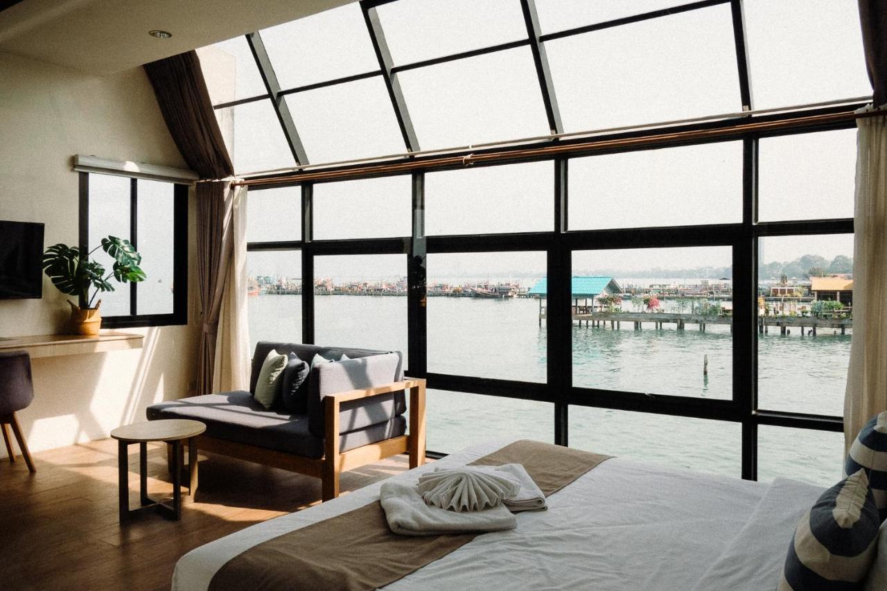 Baan Tah On The Sea Hotel Bangszare Kültér fotó