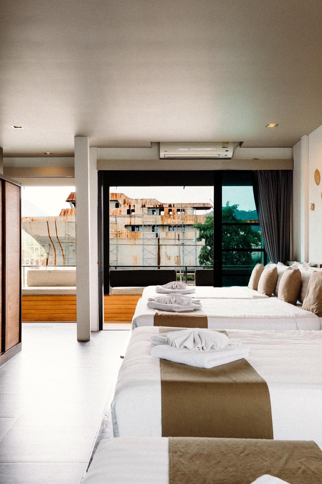 Baan Tah On The Sea Hotel Bangszare Kültér fotó